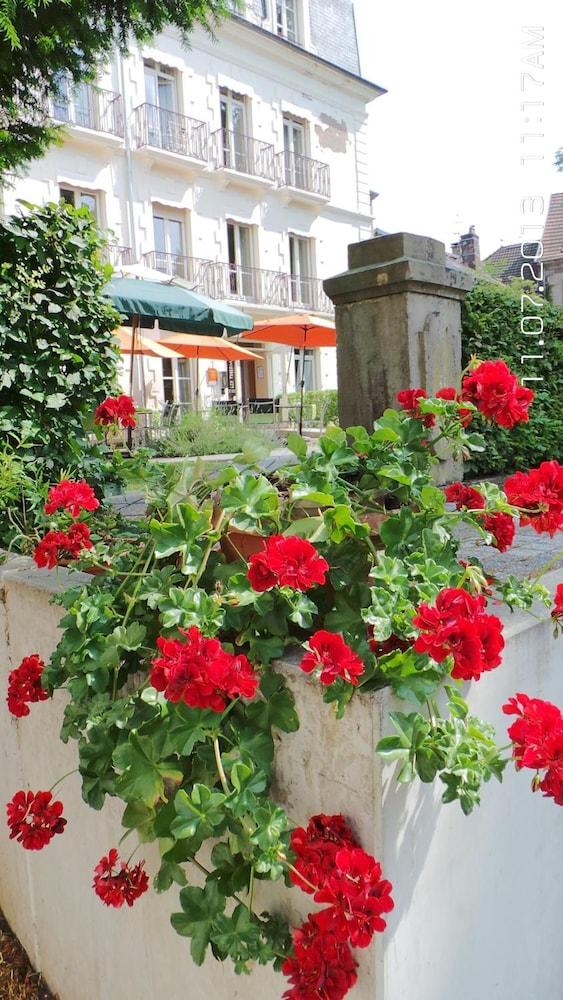 Hotels&Résidences - Les Thermes Luxeuil-les-Bains Esterno foto