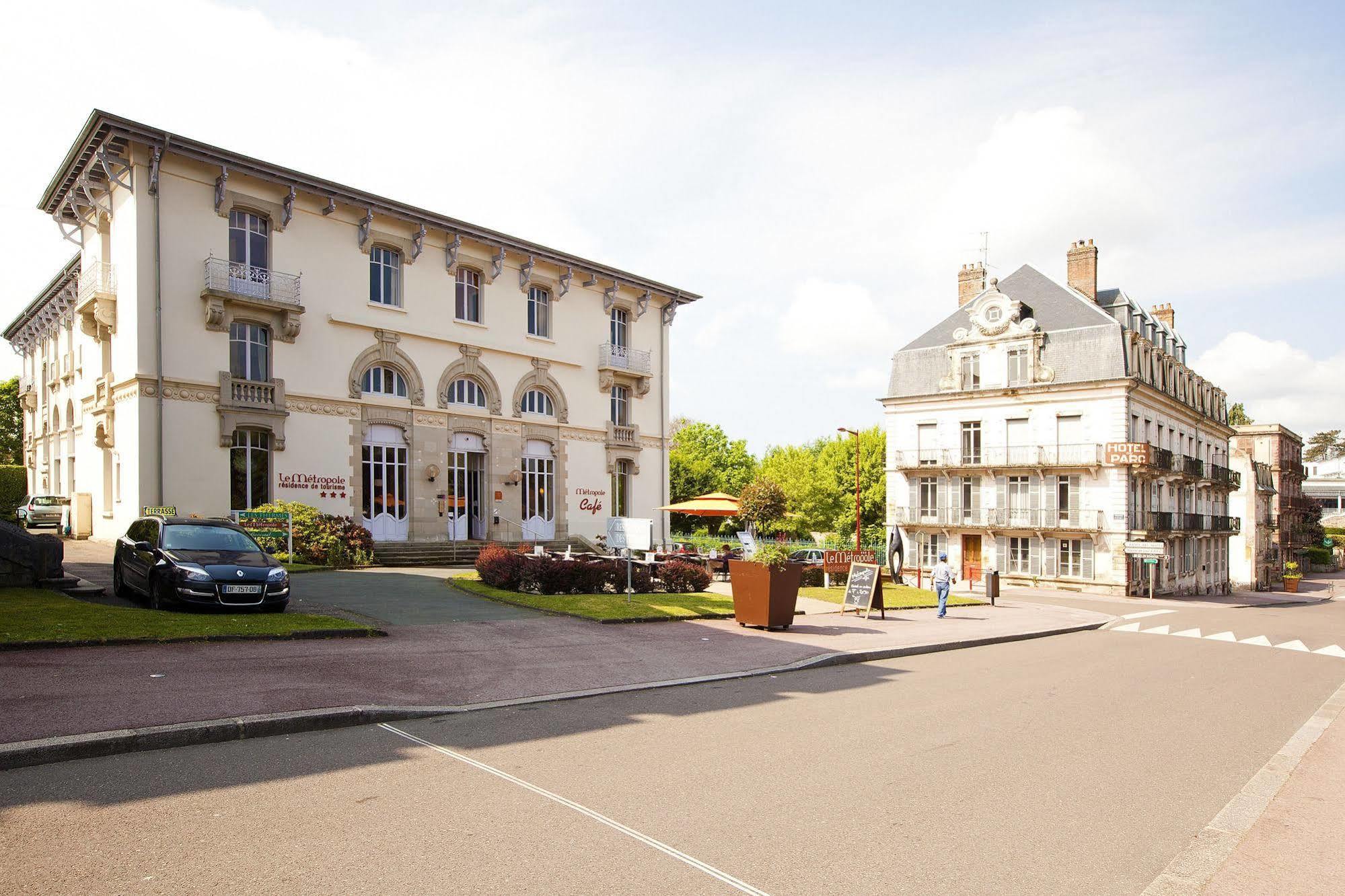 Hotels&Résidences - Les Thermes Luxeuil-les-Bains Esterno foto